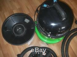 Henry George / GVE 370-2 Wet and Dry Vacuum, 15 Litre Green