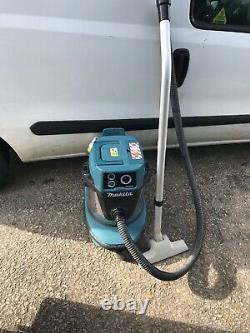 Makita M Class 110v Dust Extractor / Hoover