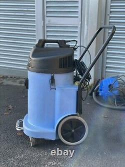 Numatic WVD900-2 Wet & Dry Vacuum Cleaner Blue
