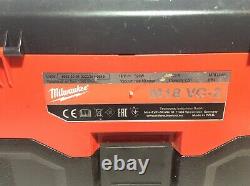 Milwaukee M18 Vc-2 7.5l Wet And Dry Vacuum 2019 Milwaukee M18 Vc-2 7.5l Wet And Dry Vacuum + 9ah Li-ion Battery /new Filter