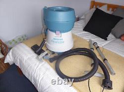 Nettoyeur multi-système Hoover Aquamaster Shampooing à action humide et sèche avec aspiration
