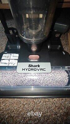 Nettoyeur sans fil pour sols durs mouillés et secs SALE Shark Hydrovac WD210UK